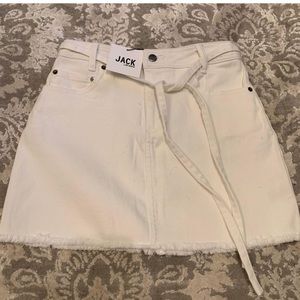 White Jean Boutique Skirt. Size 4. New with Tags